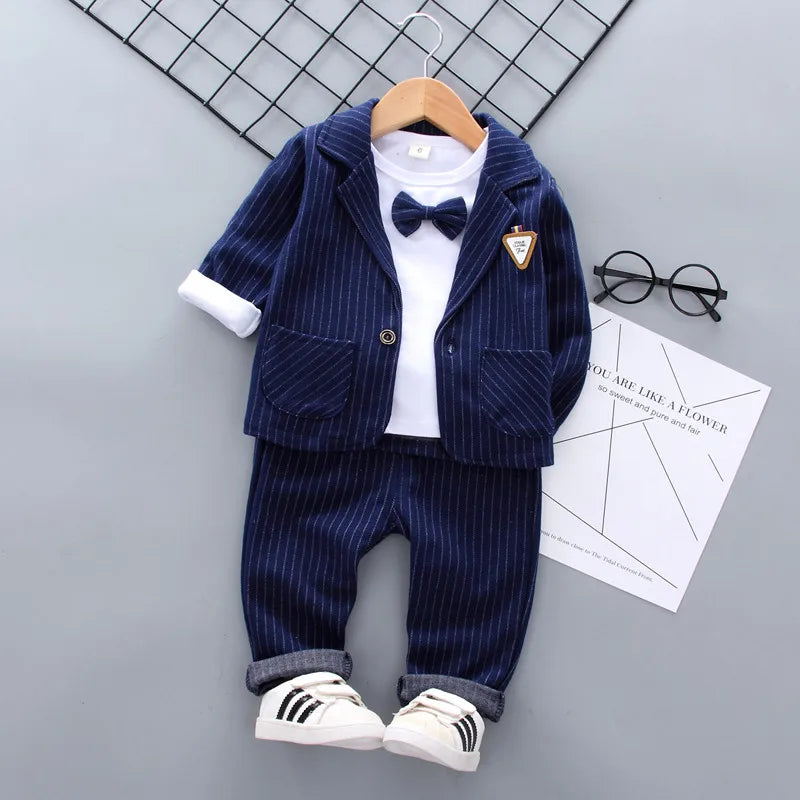 Actuel : Baby Clothes Sets Children Suits Autumn Kids Gentleman Style
Proposé :
“Ensemble 3 pièces élégant pour garçons – Costume enfant chic automne”